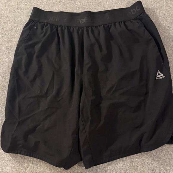 5/$15- Reebok shorts size large - Picture 1 of 3
